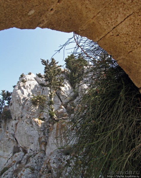 Замок Святого Иллариона- самая сохранившаяся крепость Кипра