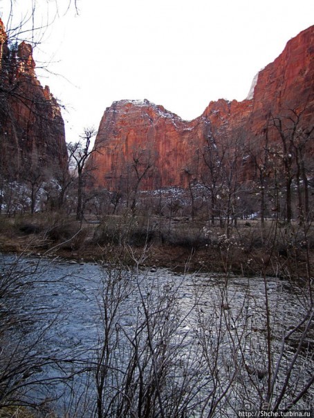 "А пока-пока-по камушкам" река North Fork Virgin River течет