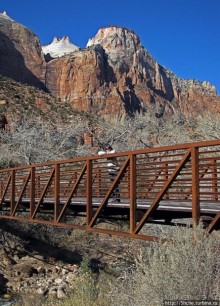 "А пока-пока-по камушкам" река North Fork Virgin River течет