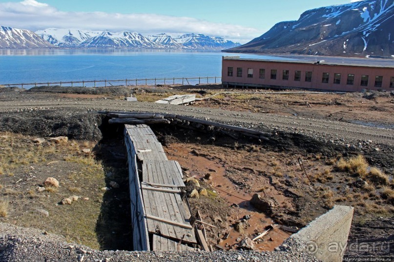 Заполярная Кин-Дза-Дза, или эстетика жесткого индустриализма