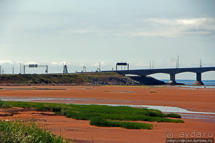 Смотрим на архитектурное чудо со стороны