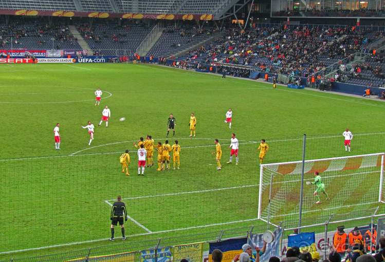 "Взять быка за рога", или "Red Bull" окрыляет