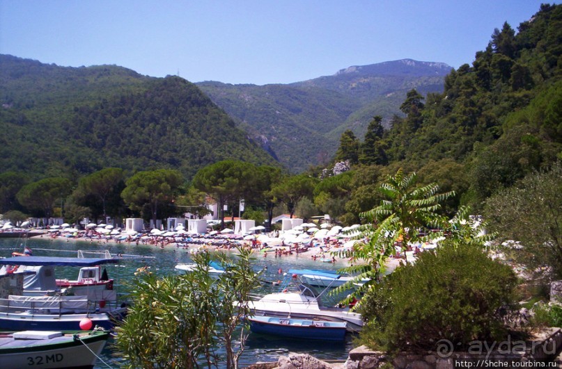 Комфортабельный автокемпинг-отель в уединенном заливе