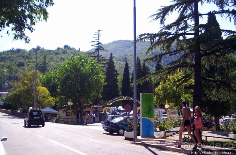 Комфортабельный автокемпинг-отель в уединенном заливе