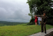 Пограничная застава КНДР и южнокорейская "стена"