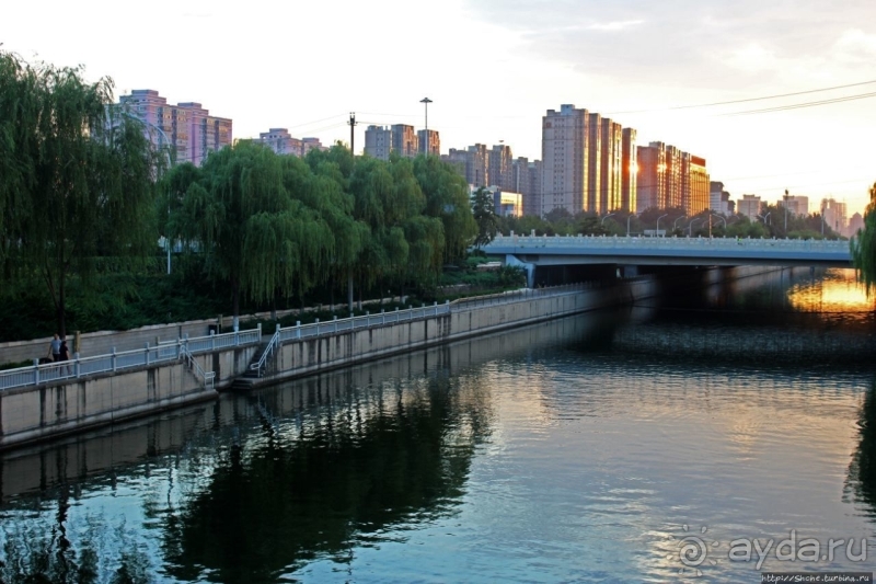 Tonghui Riv. в Пекине, как часть Большого Канала ЮНЕСКО 1443