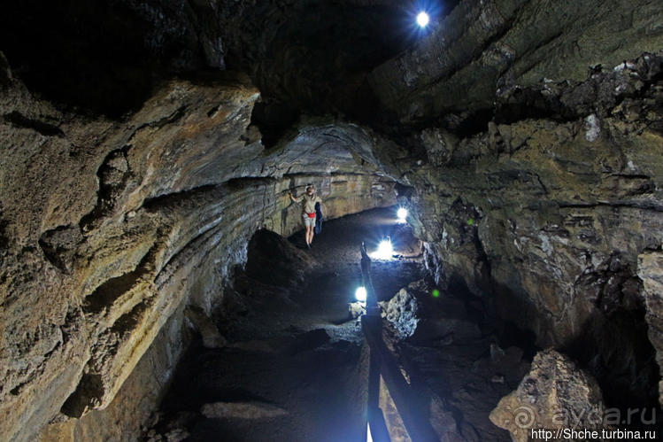 В застывшем пузыре (лавовый тоннель)
