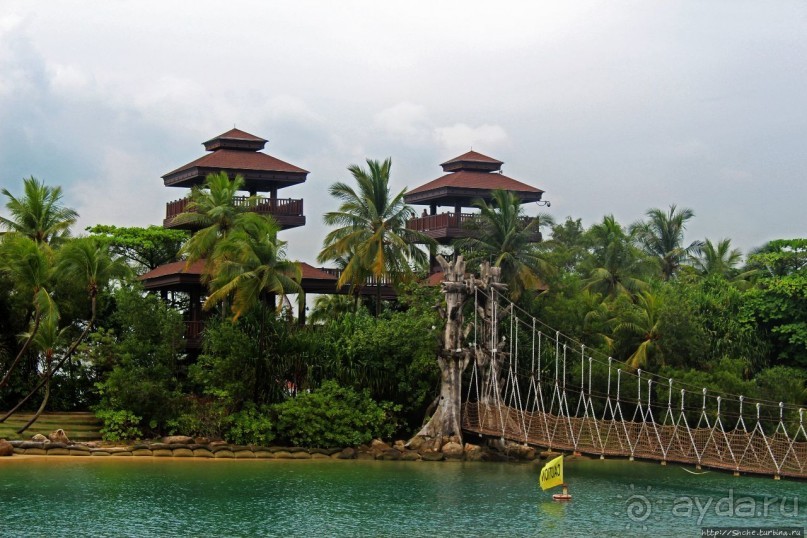 Остров, на острове остров (южная точка Континентальной Азии)