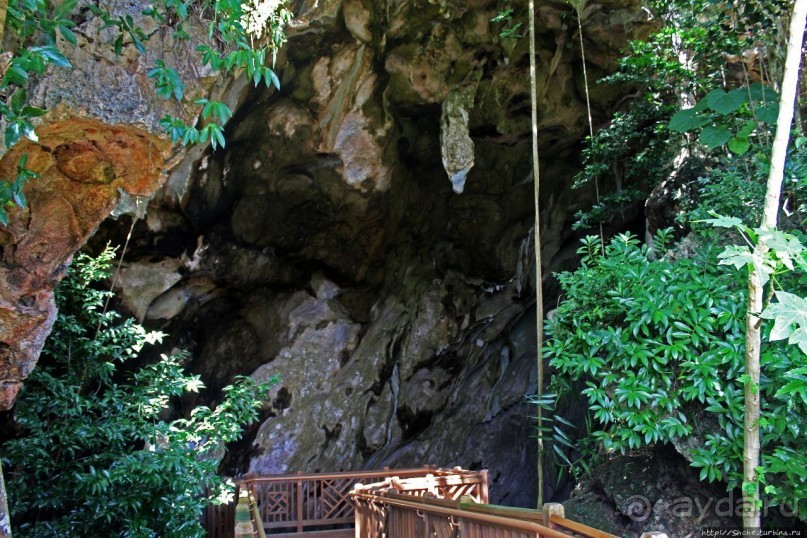 Заглянули в пещеру Калабера