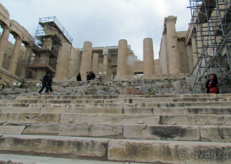 На холме Акрополь — Пантеон, вечная реставрация и остальное