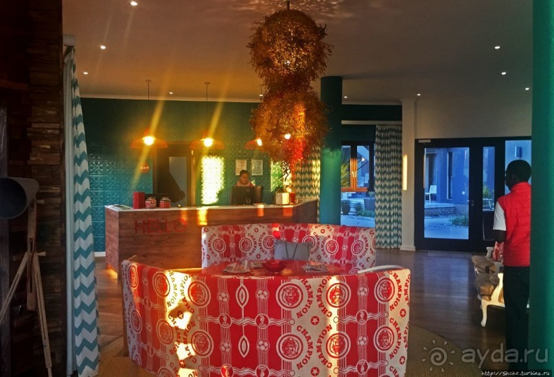 Бутик-отель и устрицы с шампанским на завтрак