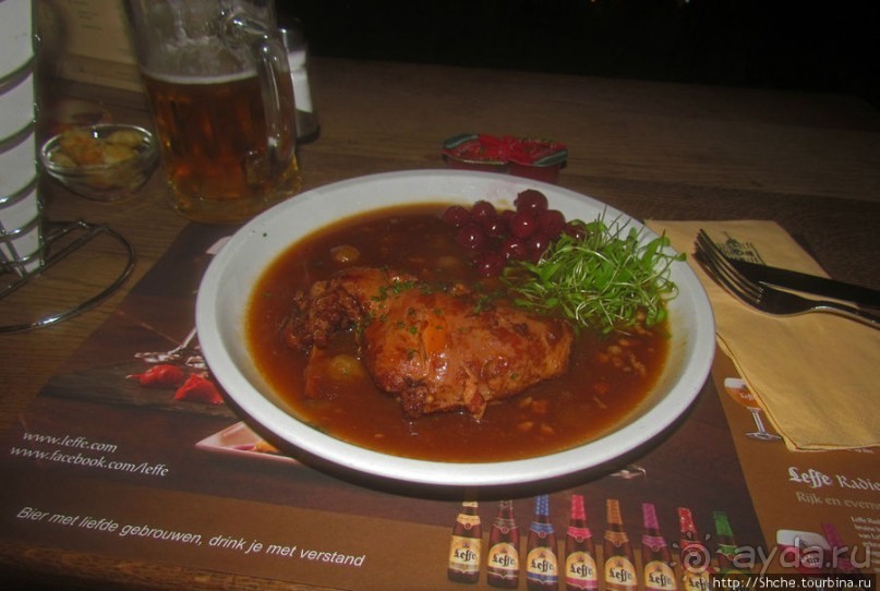 Традиционный бельгийский ресторан в центре Брюсселя