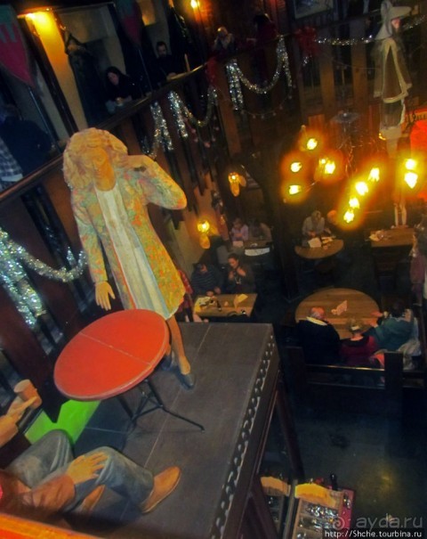 Традиционный бельгийский ресторан в центре Брюсселя