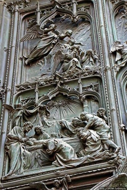 Двери Миланского собора, способные вызвать культурный шок