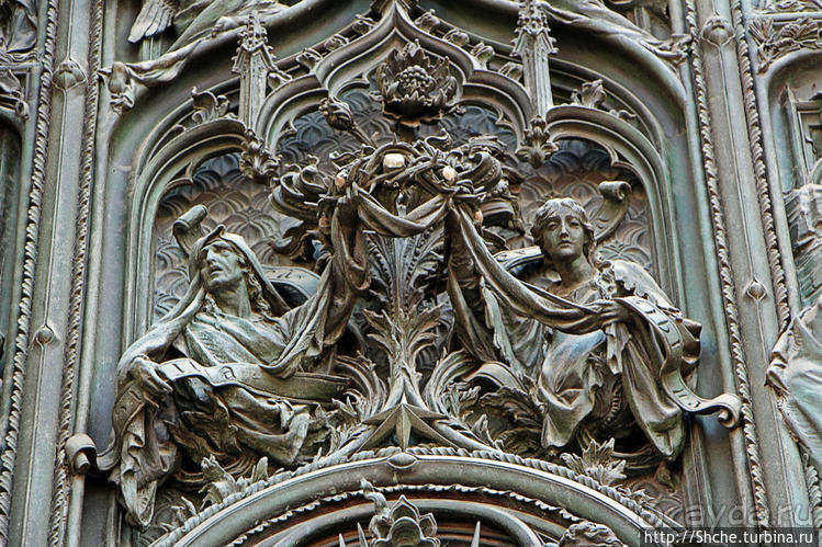 Двери Миланского собора, способные вызвать культурный шок