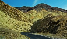 Долина Смерти. "Палитра художника" на дороге художников