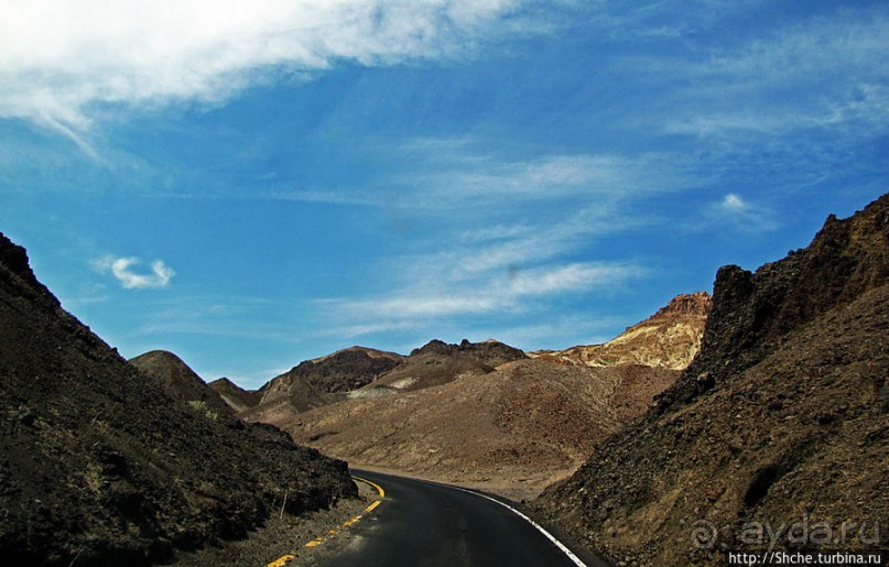 Долина Смерти. "Палитра художника" на дороге художников