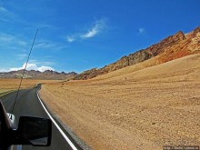 Долина Смерти. "Палитра художника" на дороге художников