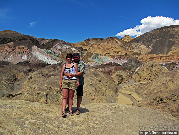 Долина Смерти. "Палитра художника" на дороге художников