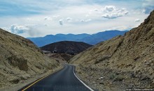 Долина Смерти. "Палитра художника" на дороге художников