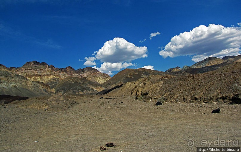 Долина Смерти. "Палитра художника" на дороге художников