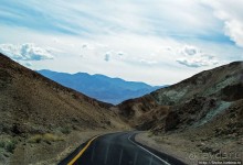 Долина Смерти. "Палитра художника" на дороге художников