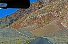 Долина Смерти. "Палитра художника" на дороге художников