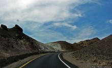 Долина Смерти. "Палитра художника" на дороге художников