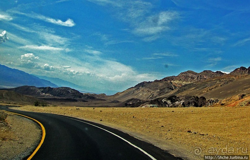 Долина Смерти. "Палитра художника" на дороге художников