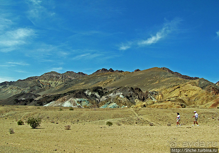 Долина Смерти. "Палитра художника" на дороге художников