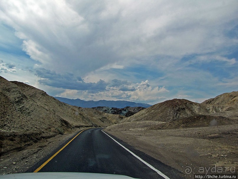 Долина Смерти. "Палитра художника" на дороге художников
