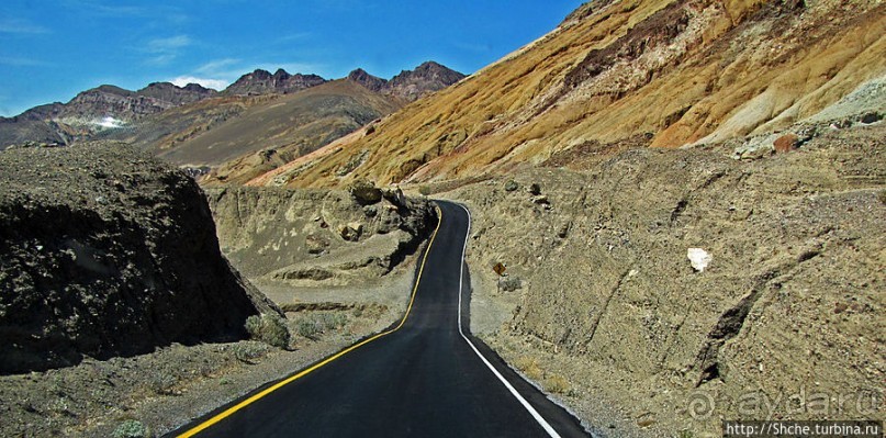 Долина Смерти. "Палитра художника" на дороге художников