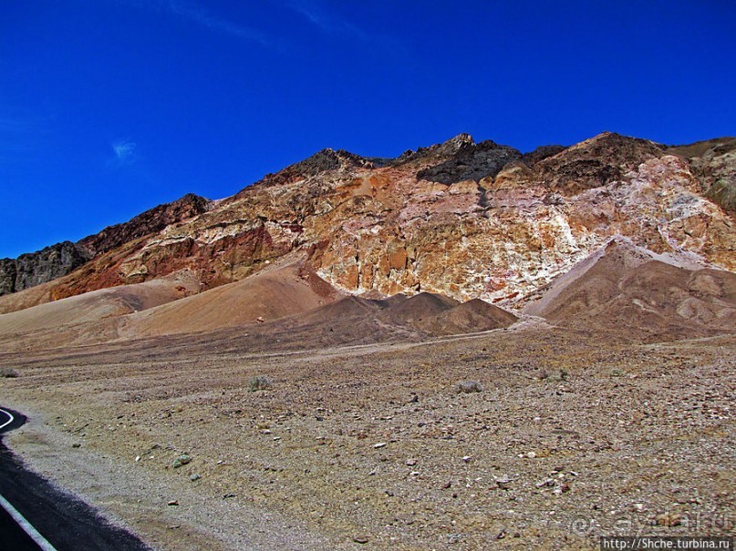 Долина Смерти. "Палитра художника" на дороге художников