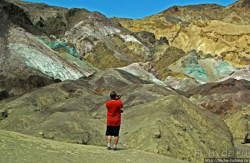 Долина Смерти. "Палитра художника" на дороге художников