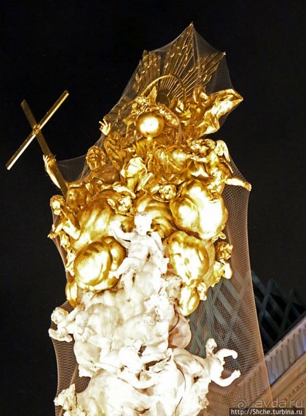 Альбом отзыва "Декабрьская иллюминация Вены, вечер, немного снега и мороз"