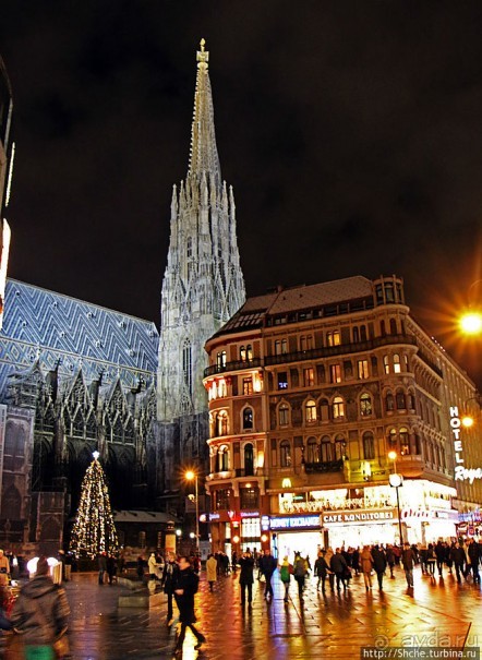 Декабрьская иллюминация Вены, вечер, немного снега и мороз