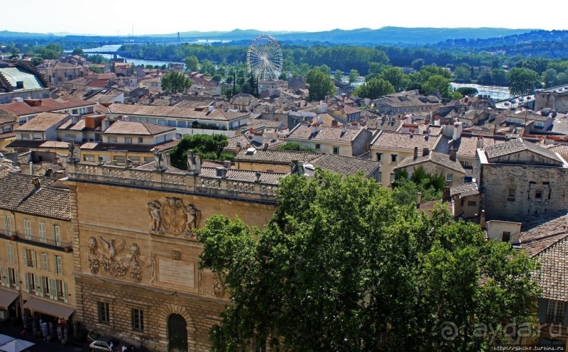 Крыши Авиньона: папский город с высоты папского дворца 