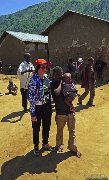 Надеюсь, что хоть пигмеи здесь были настоящие