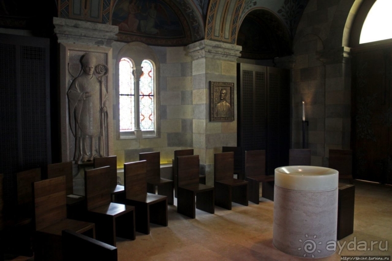 Базилика и склеп крупнейшего и старейшего монастыря Венгрии