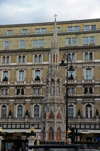 Charing Cross — официальный центр Лондона