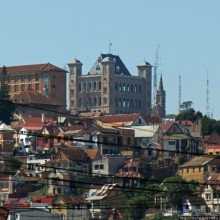 Отель "Палиссандр" и его окрестности