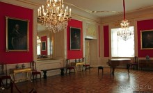 Воссозданная роскошь. Королевский замок, зал за залом