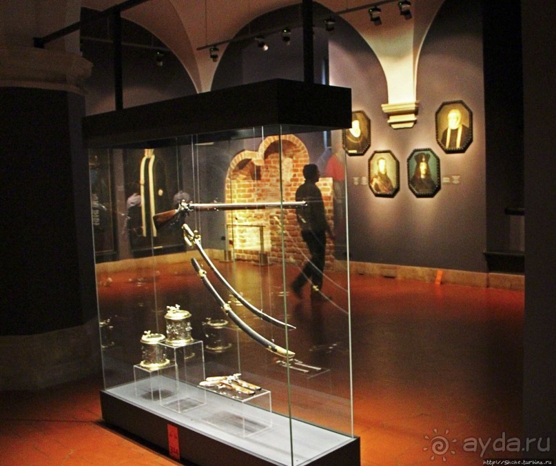 Воссозданная роскошь. Королевский замок, зал за залом