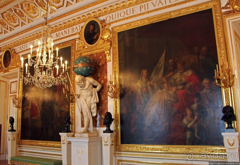 Воссозданная роскошь. Королевский замок, зал за залом