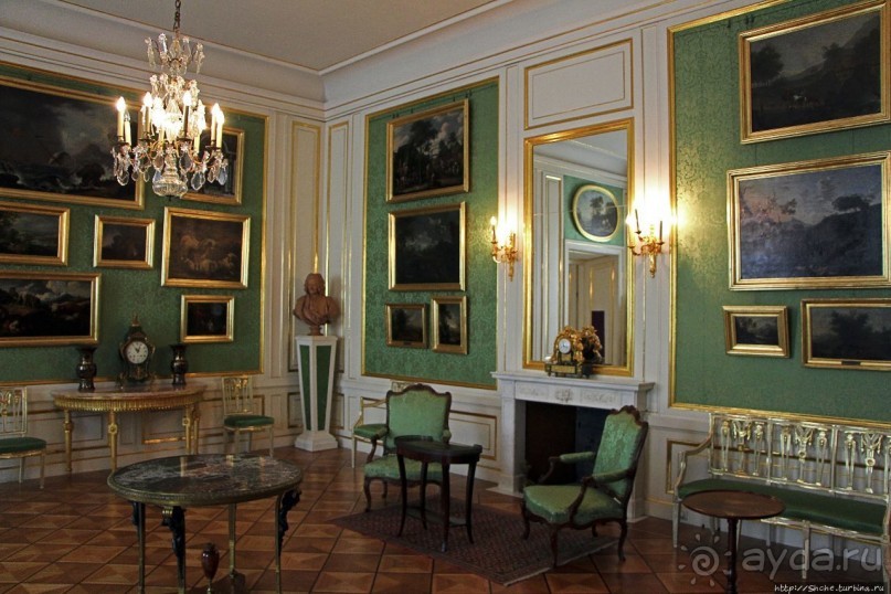 Воссозданная роскошь. Королевский замок, зал за залом