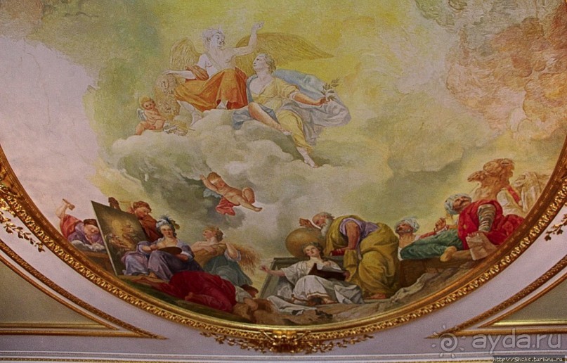 Воссозданная роскошь. Королевский замок, зал за залом