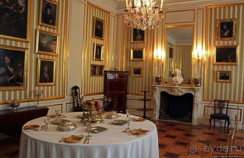 Воссозданная роскошь. Королевский замок, зал за залом