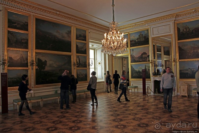 Воссозданная роскошь. Королевский замок, зал за залом