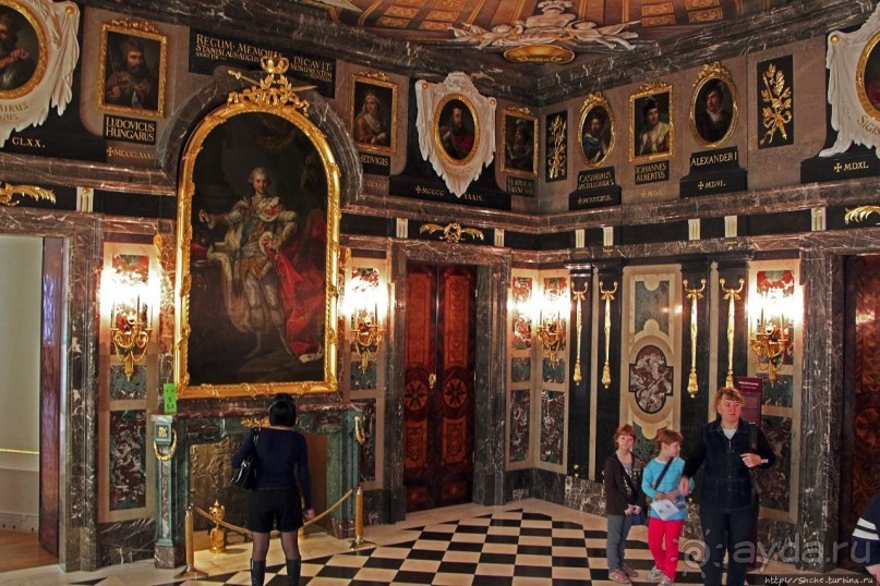 Воссозданная роскошь. Королевский замок, зал за залом