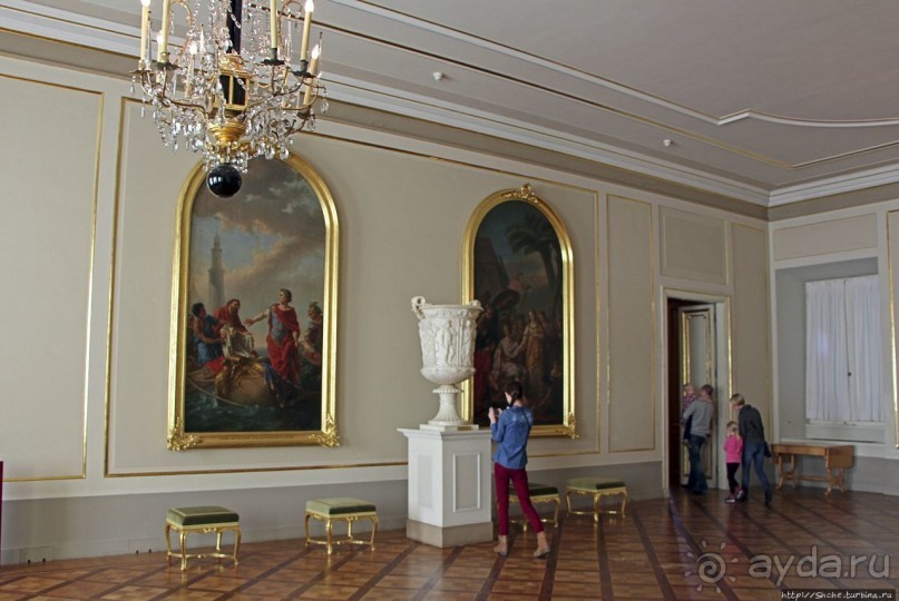 Воссозданная роскошь. Королевский замок, зал за залом